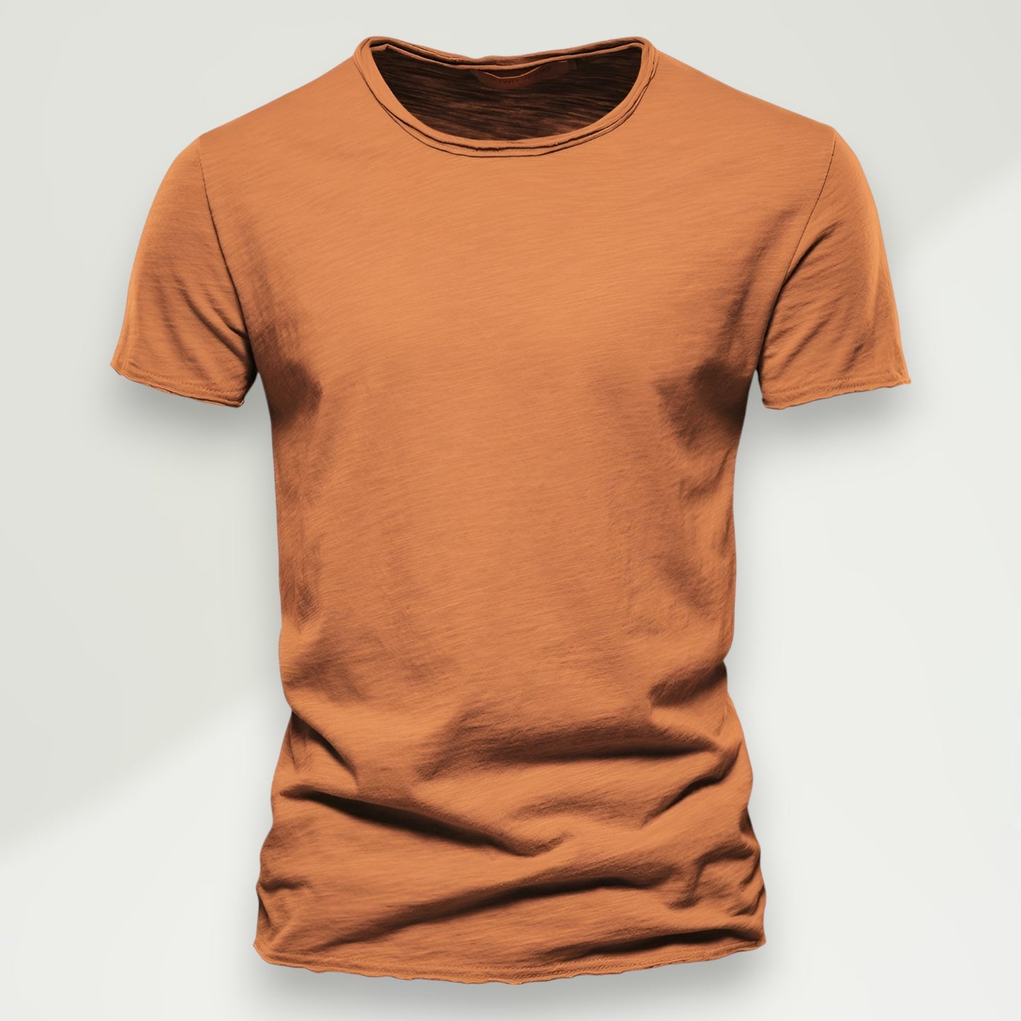 Ivar™️ | Tidlös T-shirt med en modern twist