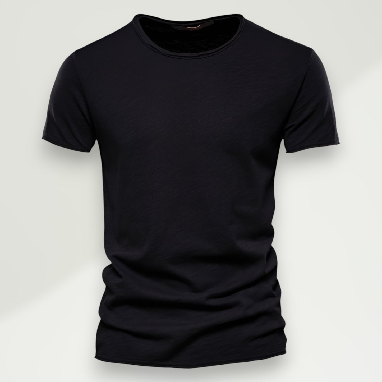 Ivar™️ | Tidlös T-shirt med en modern twist